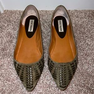 Steve Madden Suede Flats